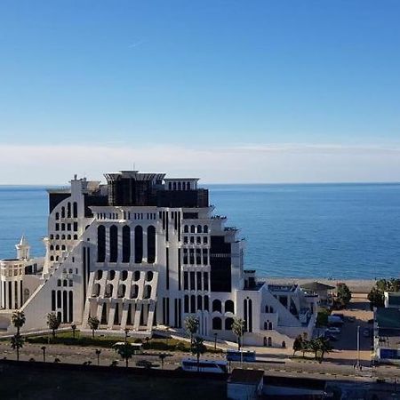 Sea Apartments Batumi Exteriör bild